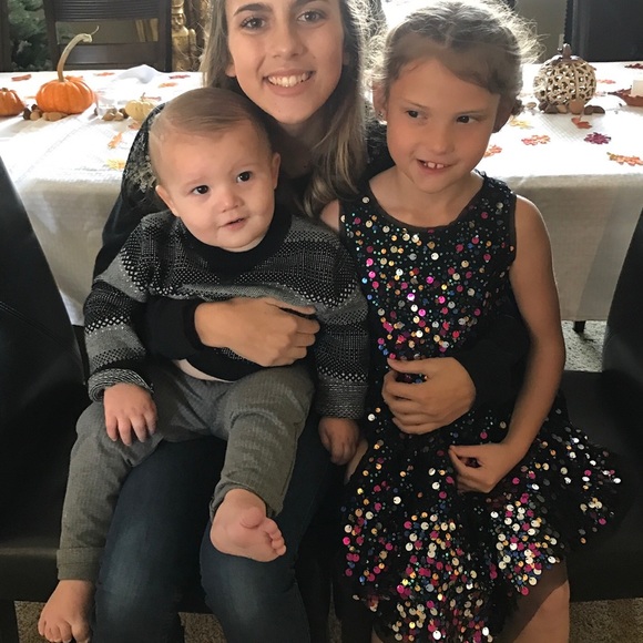 Meet your Posher, Karyn - Picture 4 of 4